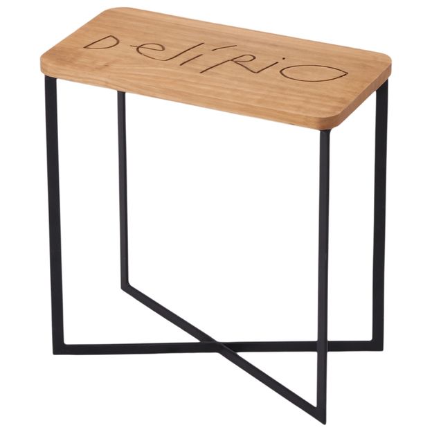 DELIRIO-MESA-LATERAL-40X20-PRETO-MATE-MANUSCRITO