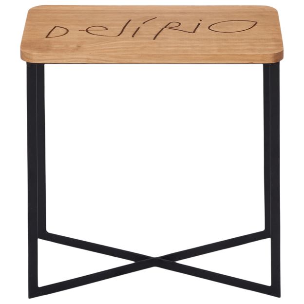 DELIRIO-MESA-LATERAL-40X20-PRETO-MATE-MANUSCRITO