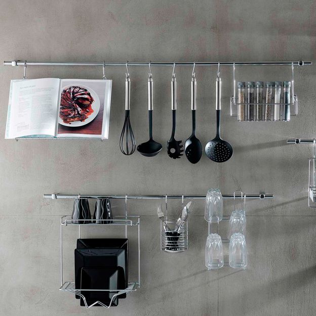 BATEDOR-DE-CLARAS-30-CM-PRETO-INOX-ELLIP-NYLON