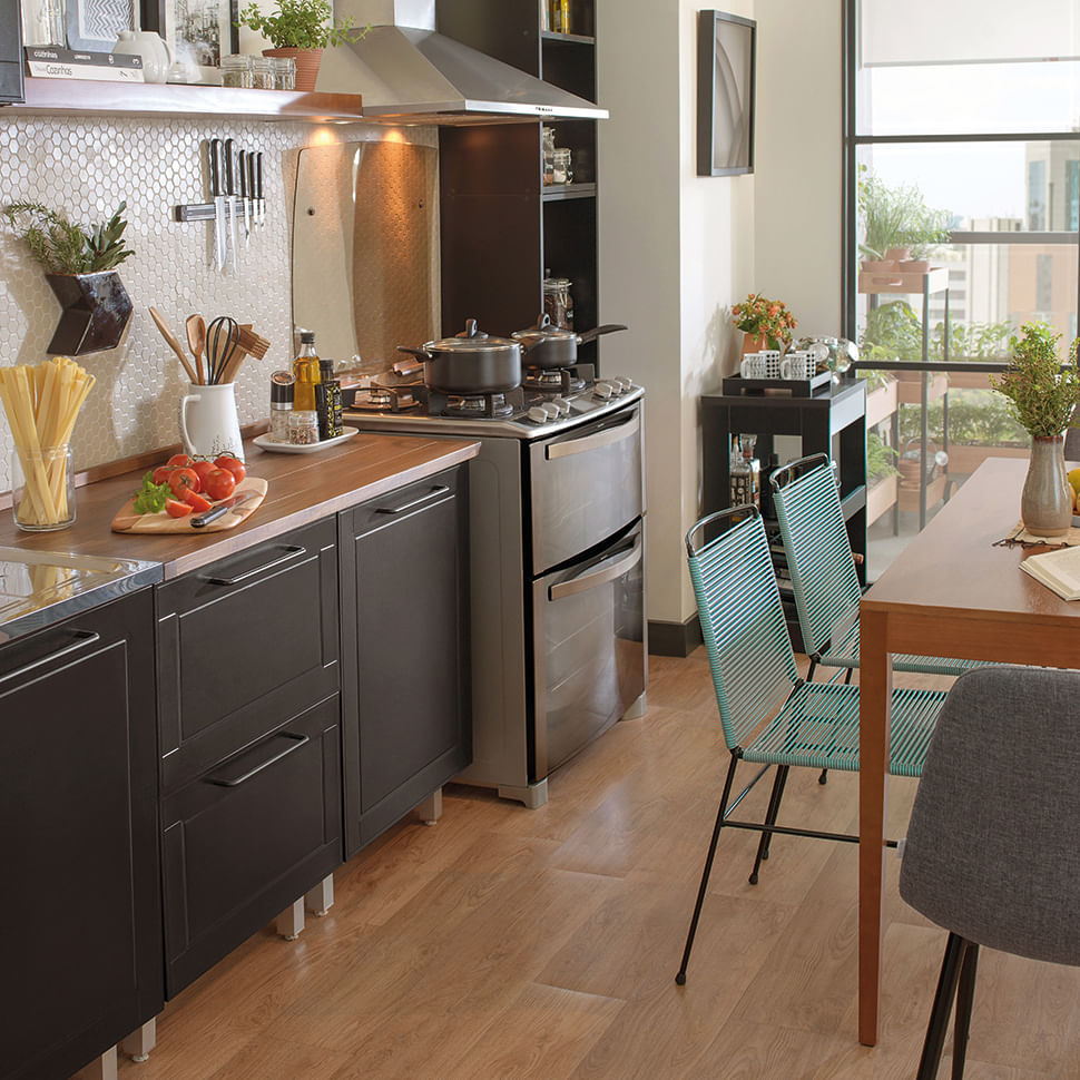 INFERIOR-60-1-PORTA-PRETO-STEELBOX