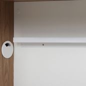 MESA-ALTA-120X70-C-CAIXA-DE-CONECTIVIDADE-OAK-TAMMI-BRANCO-BOSS_ST3