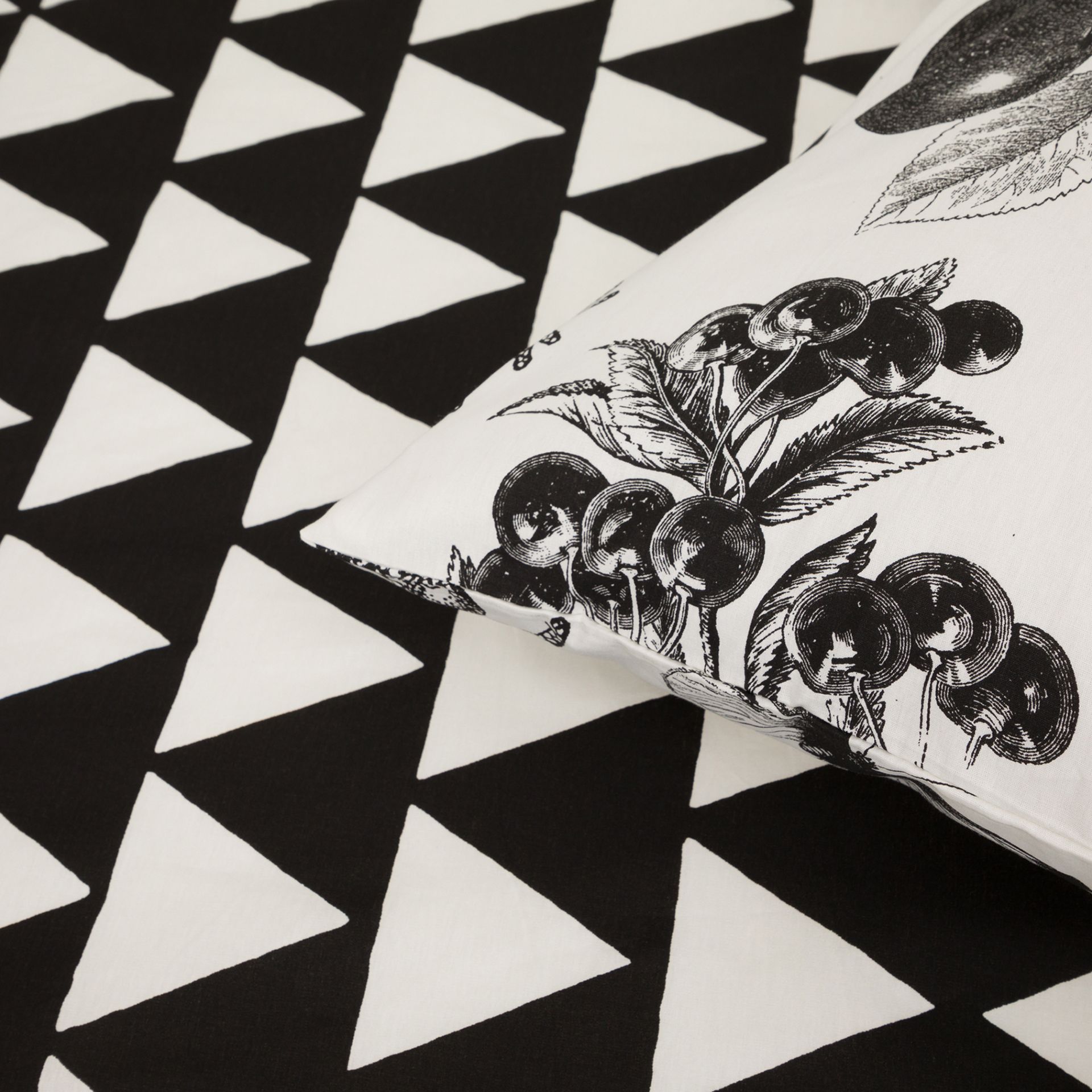 FRONHA-50-CM-X-70-CM-CREAM-PRETO-NATUREZA_ST4