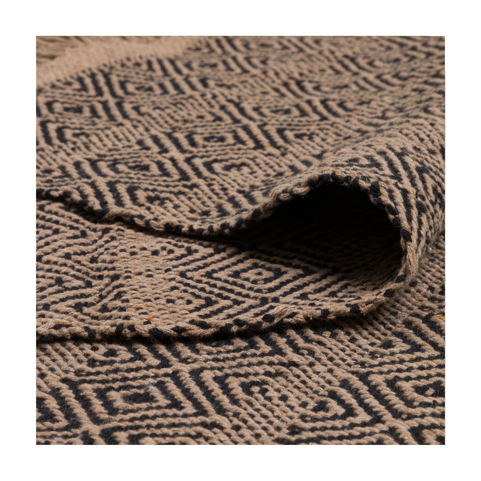 TAPETE-80-CM-X-50-CM-MARROM-PRETO-ALGODOEIRO_ST1