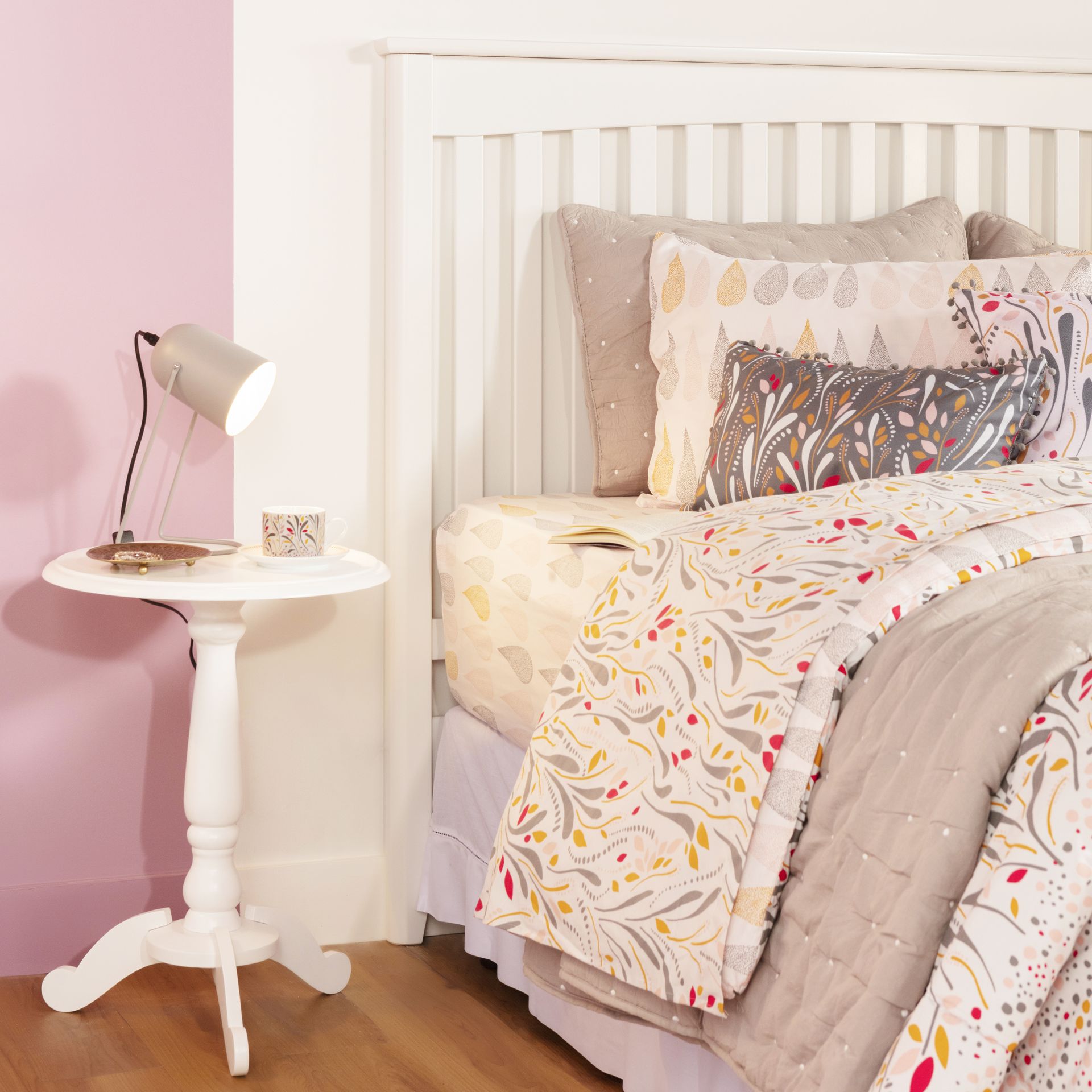 MESA-LATERAL-REDONDA-45-CM-BRANCO-PILLIER_AMB0