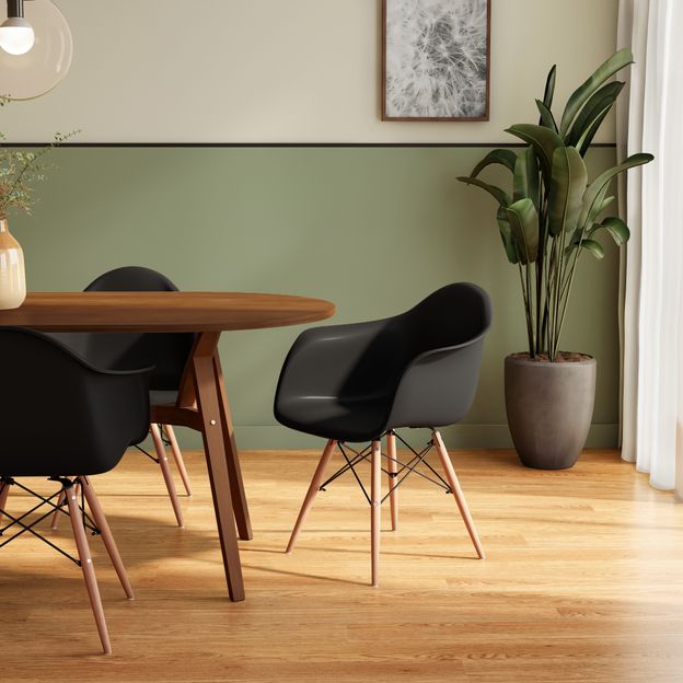 WODDS-CADEIRA-COM-BRACOS-MANGO-PRETO-EAMES_345652_AMB0