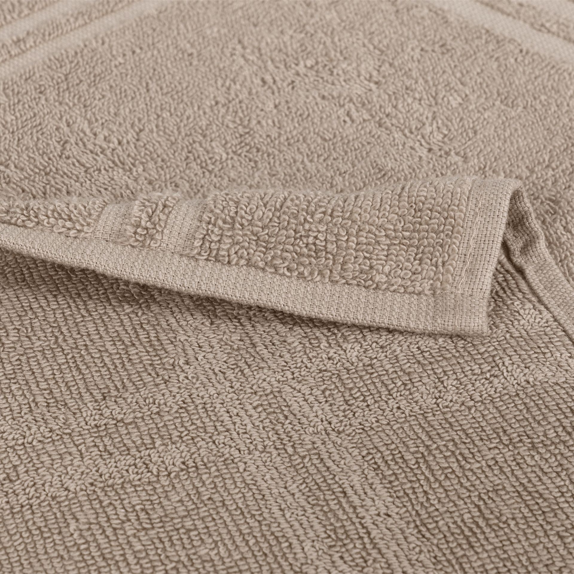 TOALHA-PISO-65-CM-X-45-CM-CAMELO-ESSENZA_ST2