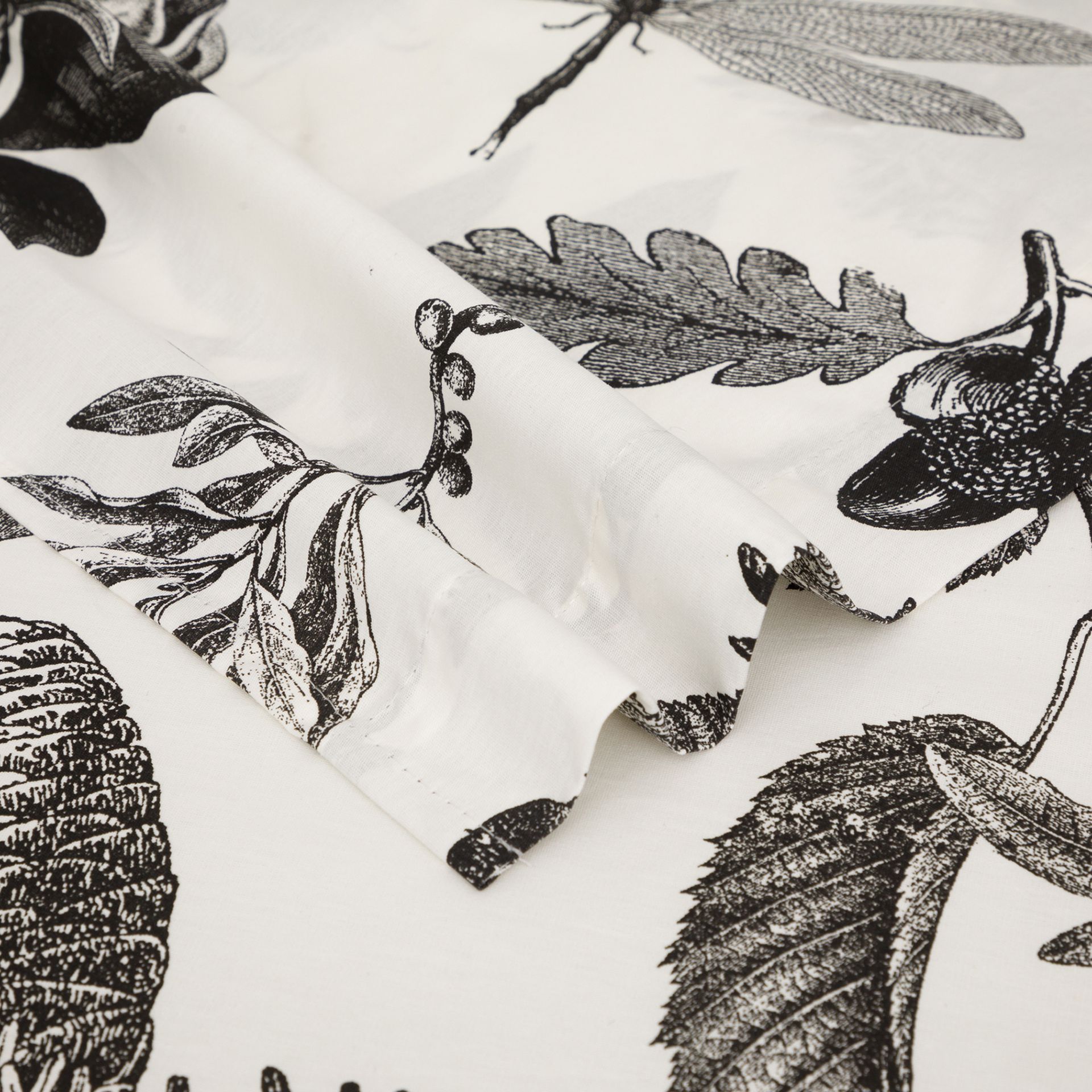 LENCOL-CASAL-QUEEN-240-M-X-250-M-CREAM-PRETO-NATUREZA_ST2