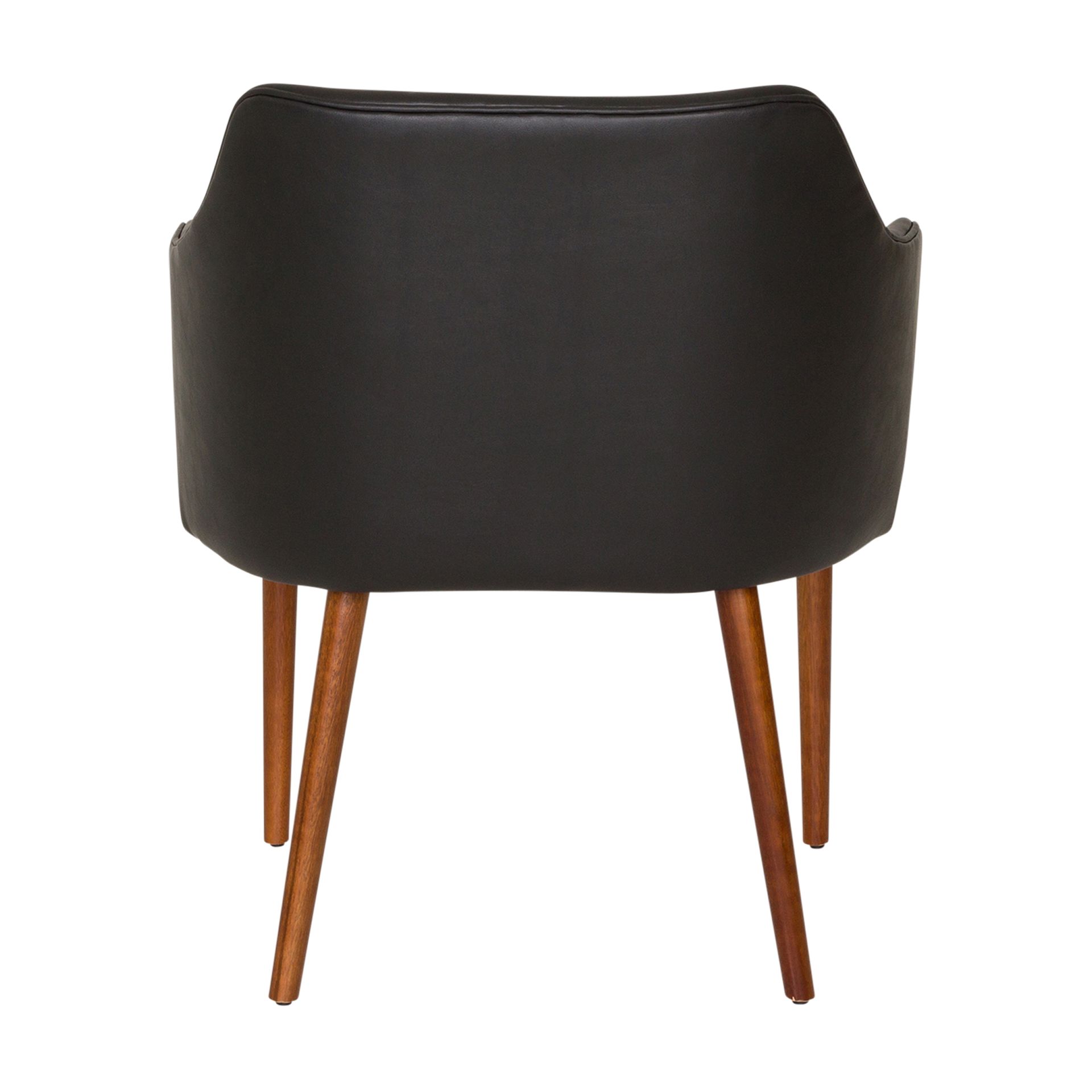 POLTRONA-PRETO-NOZES-HERVIK_ST3