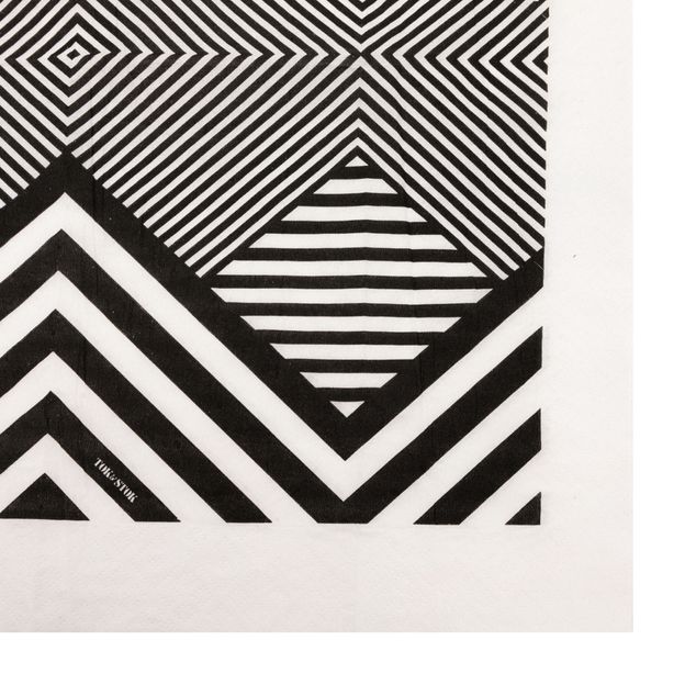 LISTRADO-GUARDANAPO-39-CMX-39-CM-C20-PRETO-BRANCO-P-S-LISTRADO_ST11