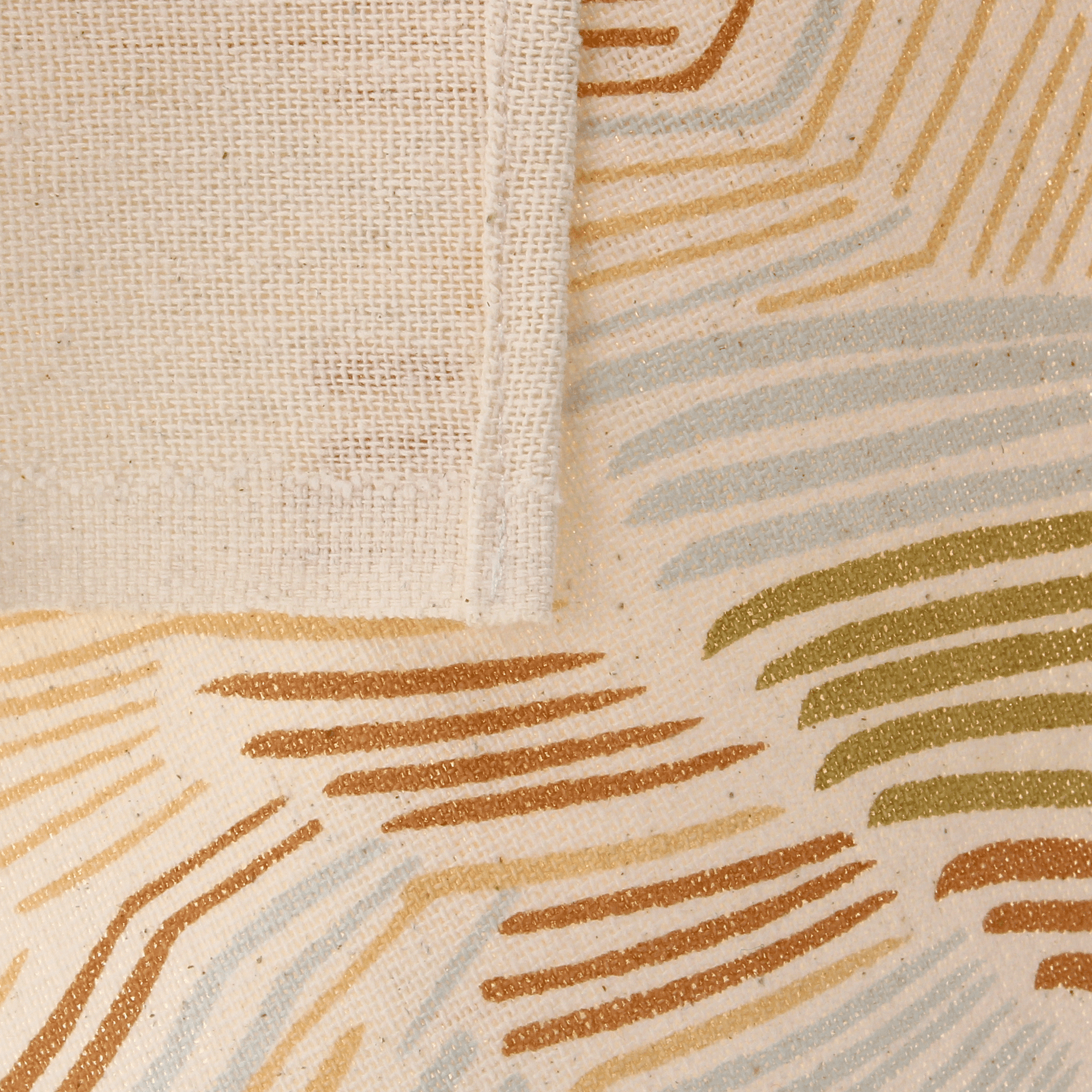 DE-PRATO-TAO-LONGE-TAO-PERTO-AREIA-MULTICOR-T-O-LONGE-T-O-PERTO_ST2