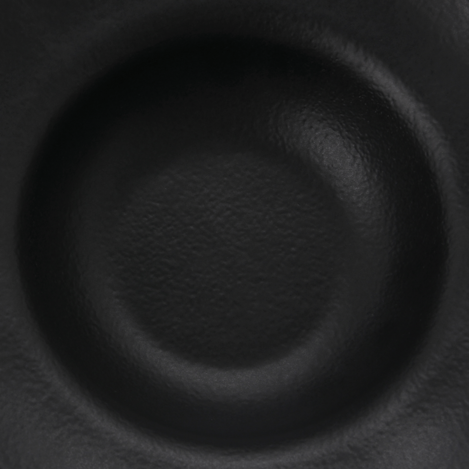 DE-ENTRADA-SOBREMESA-19-CM-GEO-PRETO-FOSCO-GEO_ST4