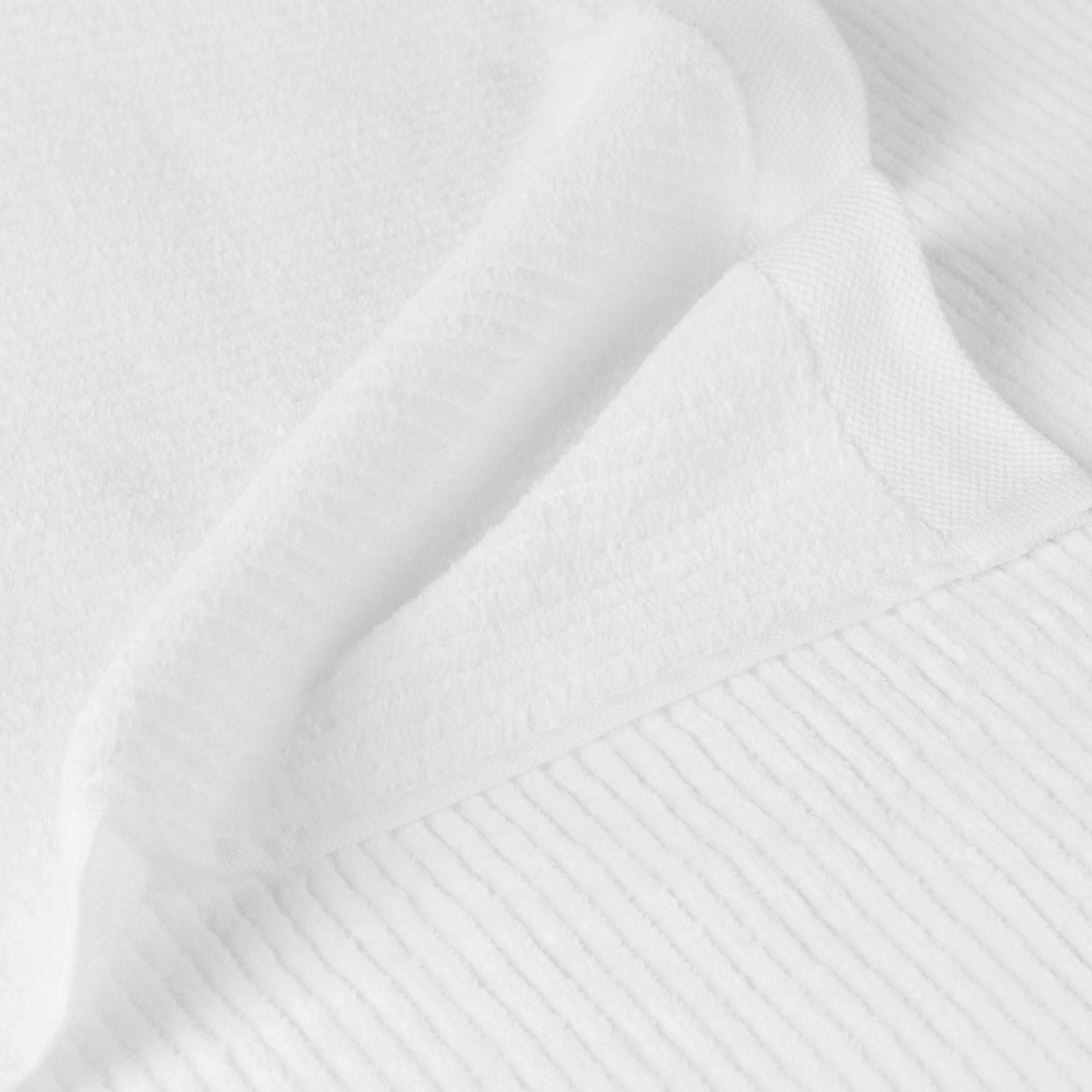 DE-LAVABO-50-CM-X-30-CM-VELVET-BRANCO-VELVET_ST1