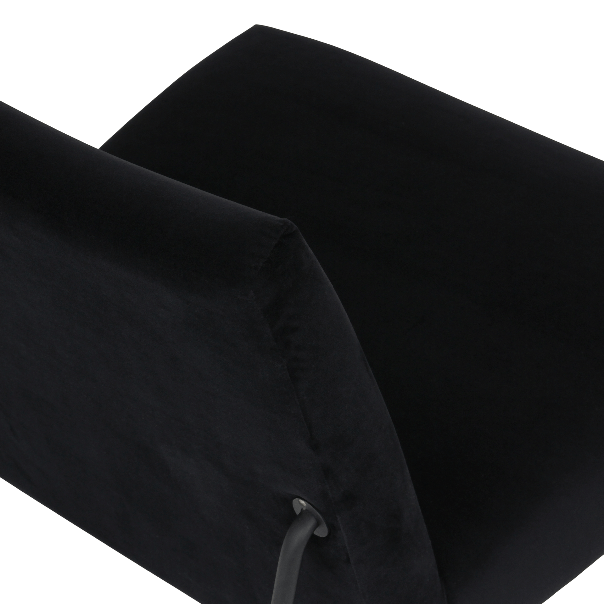 LEANING-PRETO-PRETO-LEANING_ST6