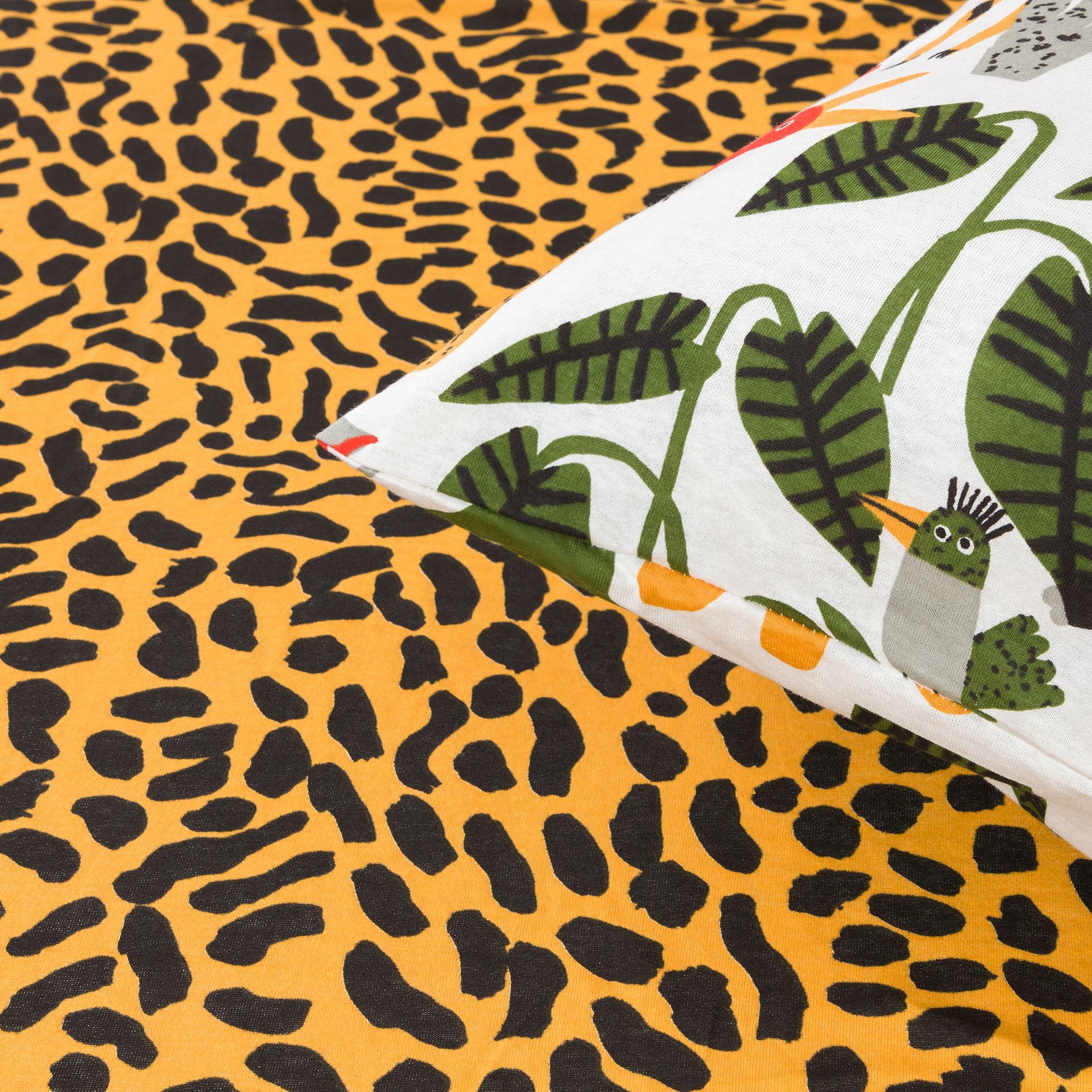 COM-ELASTICO-SOLTEIRO-88-CM-X-188-M-X-30-CM-BICHARADA-MOSTARDA-PRETO-BICHARADA_ST4