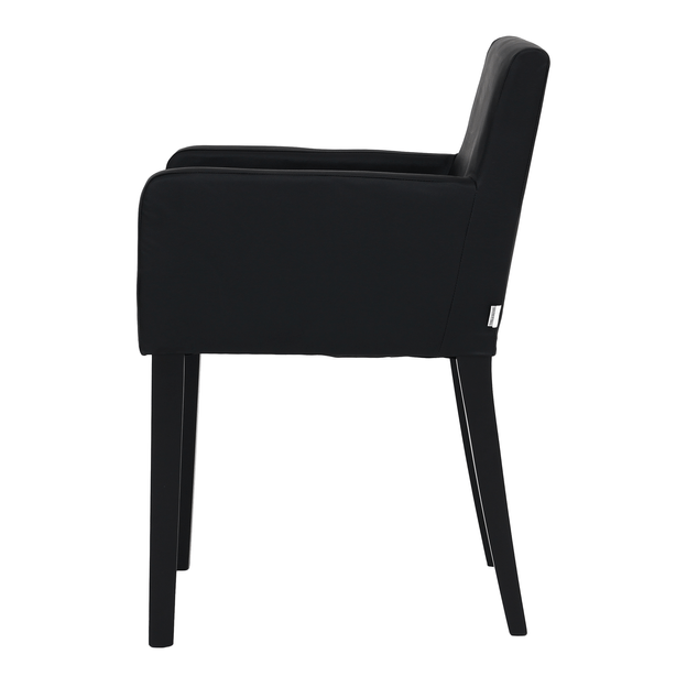 COM-BRACOS-PROSA-PRETO-PRETO-PROSA_ST2