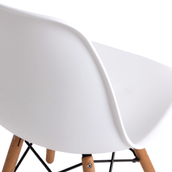 EAMES-WOOD-FAIA-BRANCO-EAMES_ST6