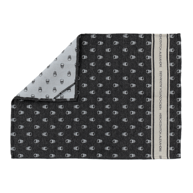 DE-COPA-CAVEIRA-PRETO-BRANCO-CAVEIRA_ST1