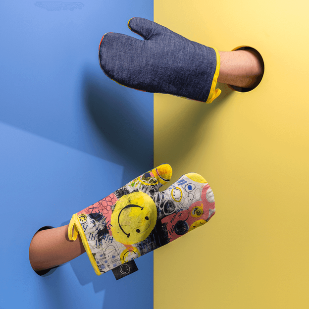 DE-FORNO-SMILEY-ORIGINALS-GRAFFITI-MULTICOR-AZUL-JEANS-SMILEY-GRAFFITI_08DD46B733E9447973E2BB98F91EA734_AMB1