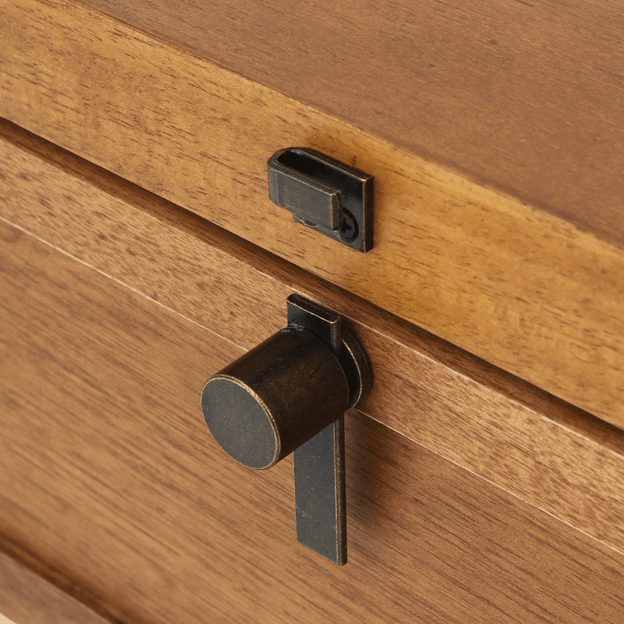 DE-CABECEIRA-1-GAVETA-PAMPA-NOZES-OURO-VELHO-PAMPA_ST9