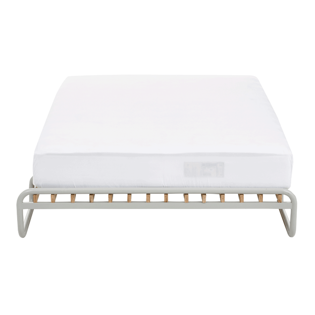 QUEEN-158-M-COM-BANCO-INNA-FLANDRES-INNA_ST2