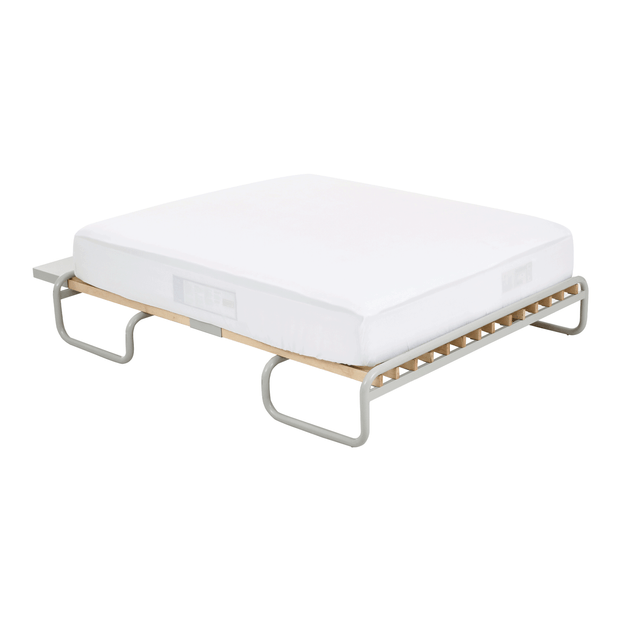 QUEEN-158-M-COM-BANCO-INNA-FLANDRES-INNA_ST4