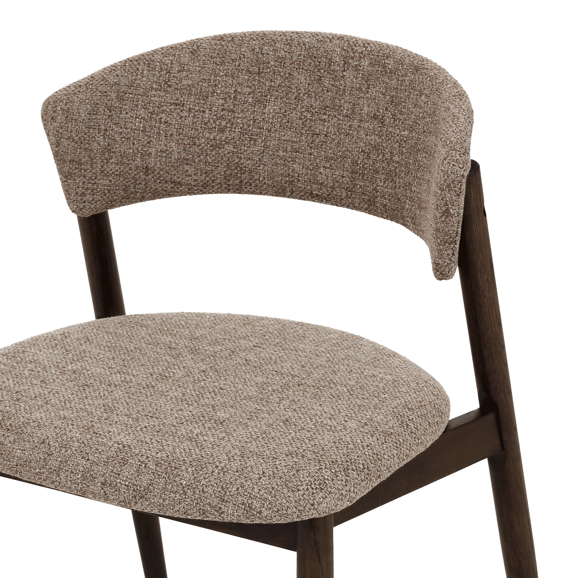 NAOMI-TANINO-MARROM-NAOMI_ST5