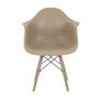COLOR-CADEIRA-C-BRACOS-BEGE-BEGE-EAMES_ST1